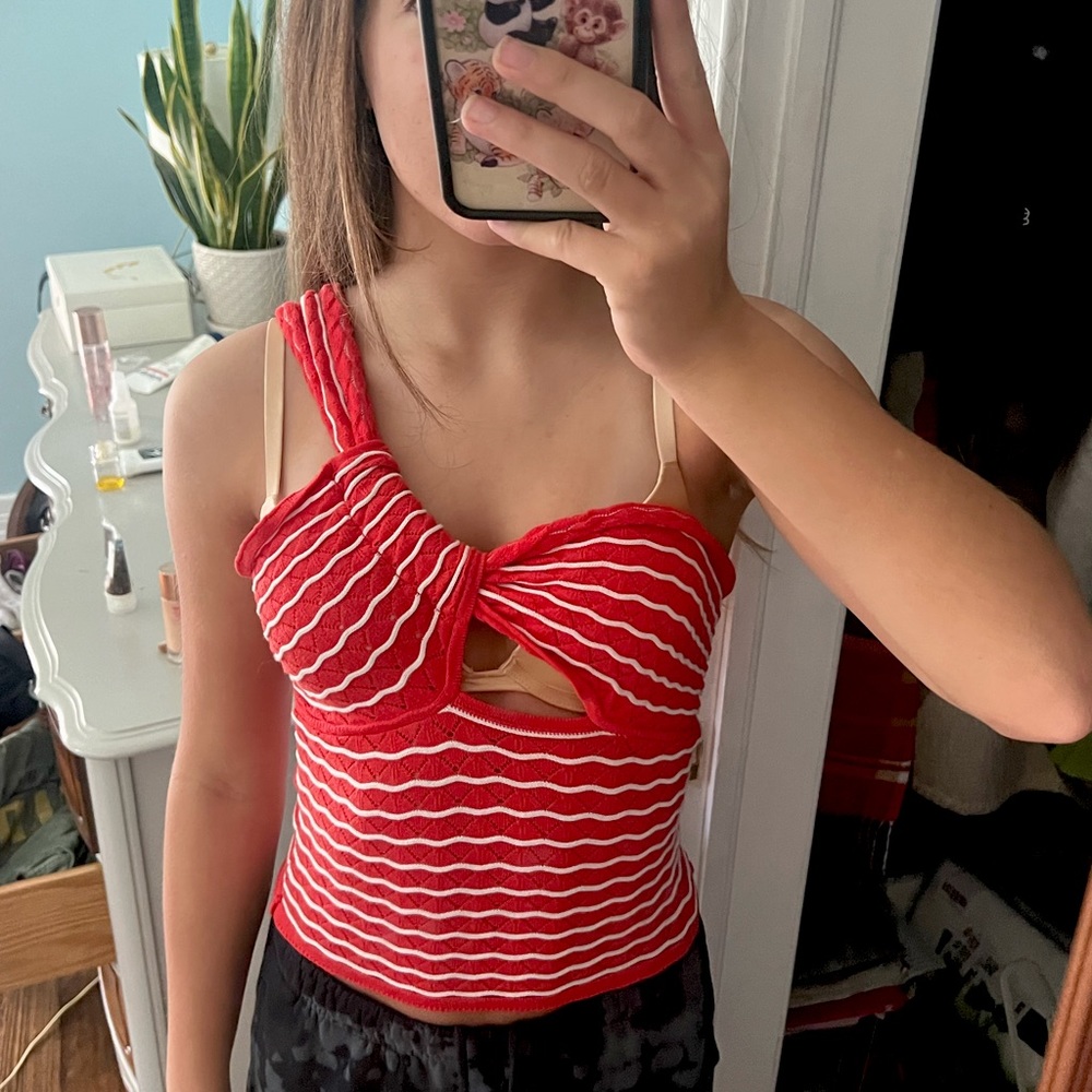 Cider red and white funky top
